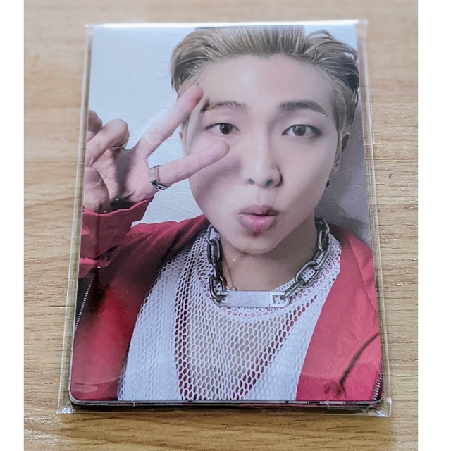 防弾少年団(BTS)(ボウダンショウネンダン)のBTS MERCH BOX #9  フォトカード  RM エンタメ/ホビーのタレントグッズ(アイドルグッズ)の商品写真