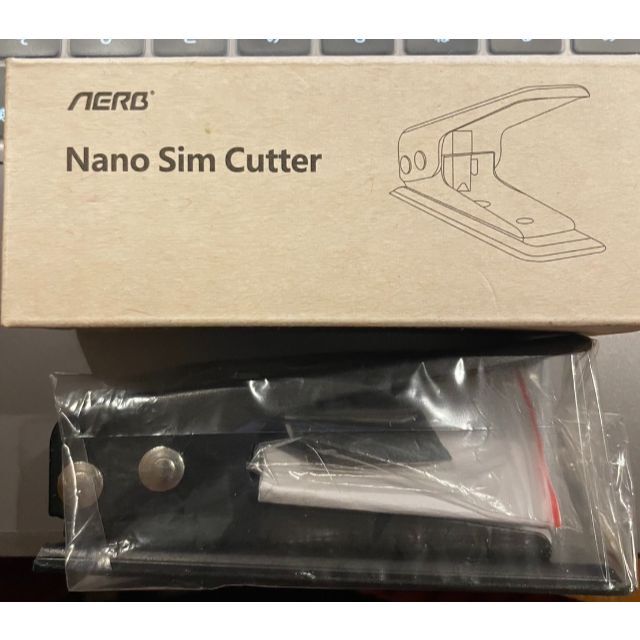 Nano Sim Cutter ナノシムカッター スマホ/家電/カメラのスマートフォン/携帯電話(その他)の商品写真