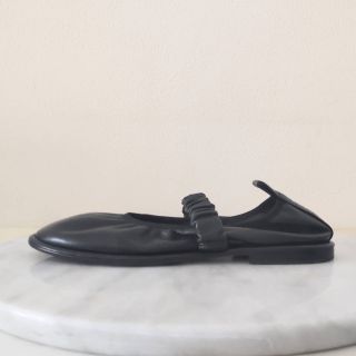美品】ワンドラー Wandler ダッシュ ラムレザー フラットシューズ 黒の
