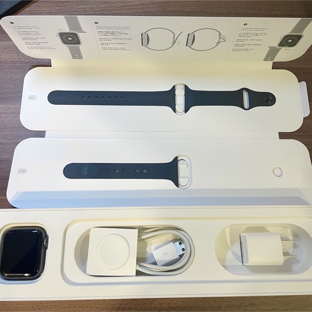 Apple Watch(アップルウォッチ)のApple Watch シリーズ5 GPS 40mm 中古美品 メンズの時計(腕時計(デジタル))の商品写真