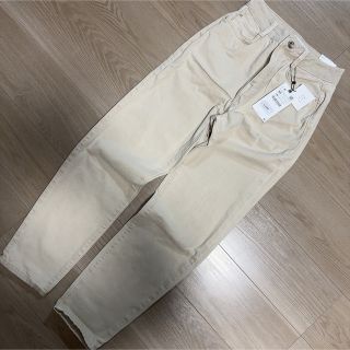 ザラ(ZARA)のZARA マムフィットデニムパンツ　エクリュ(デニム/ジーンズ)