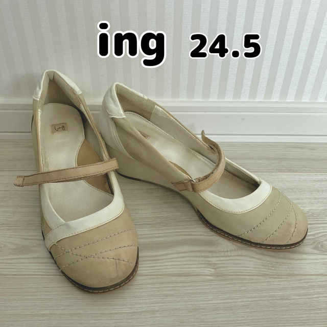 ing(イング)の24.5 イング　ニュアンスカラー パンプス ストラップ　ペールグリーン　本革 レディースの靴/シューズ(ハイヒール/パンプス)の商品写真