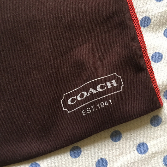 COACH(コーチ)のコーチ  チャーム  2個組  no.2  保存袋  R-26 レディースのファッション小物(キーホルダー)の商品写真