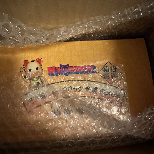 BE@RBRICK(ベアブリック)のNY@BRICK 招き猫 金運 金メッキ 100％ & 400％ ベアブリック エンタメ/ホビーのフィギュア(その他)の商品写真