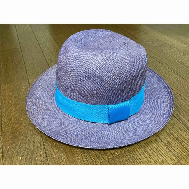 SENSISTUDIO(センシスタジオ)のセンシスタジオ パナマ帽 トレンドカラーパープル リゾートバカンスにも レディースの帽子(麦わら帽子/ストローハット)の商品写真