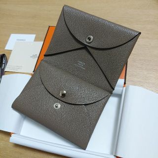 エルメス(Hermes)の【新品未使用品】エルメス　カルヴィデュオ　エトゥープ(財布)