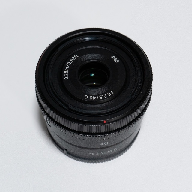 SONY(ソニー)のSony FE 40mm F2.5 G  スマホ/家電/カメラのカメラ(レンズ(単焦点))の商品写真