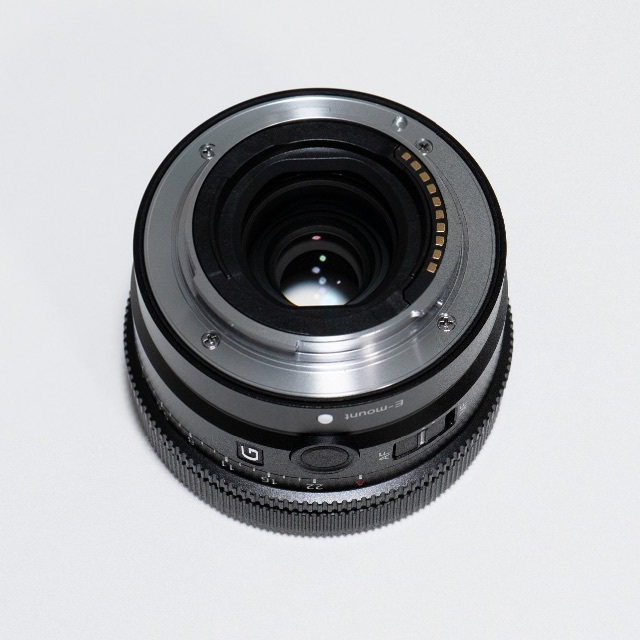 SONY(ソニー)のSony FE 40mm F2.5 G  スマホ/家電/カメラのカメラ(レンズ(単焦点))の商品写真