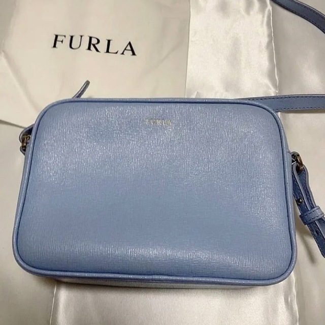 美品 FURLA カメラバッグ