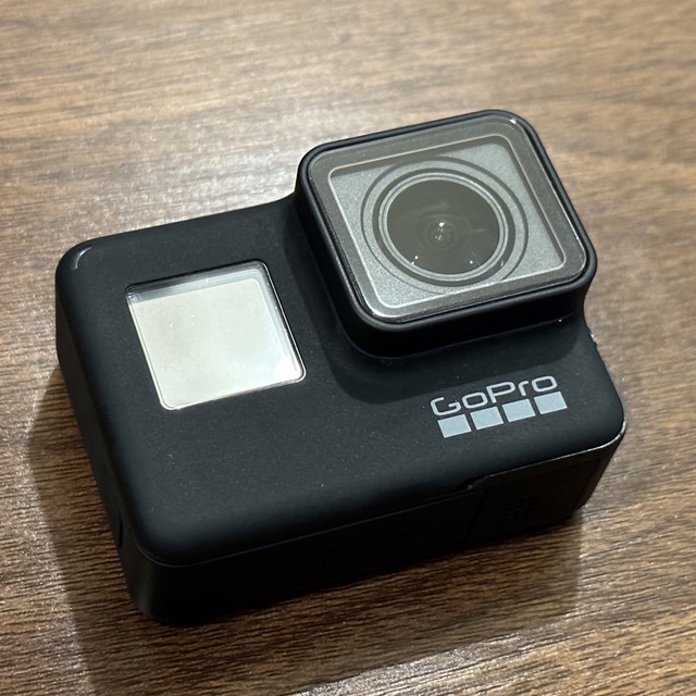 GoPro(ゴープロ)のGoPro HERO 7 純正バッテリー×2 スマホ/家電/カメラのカメラ(コンパクトデジタルカメラ)の商品写真