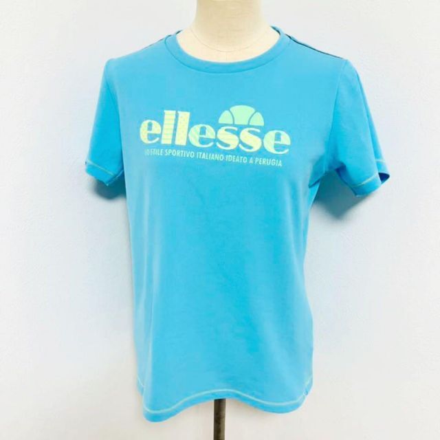 ellesse(エレッセ)のellesse エレッセ　レディース　トレーニングTシャツ　Lサイズ スポーツ/アウトドアのトレーニング/エクササイズ(トレーニング用品)の商品写真