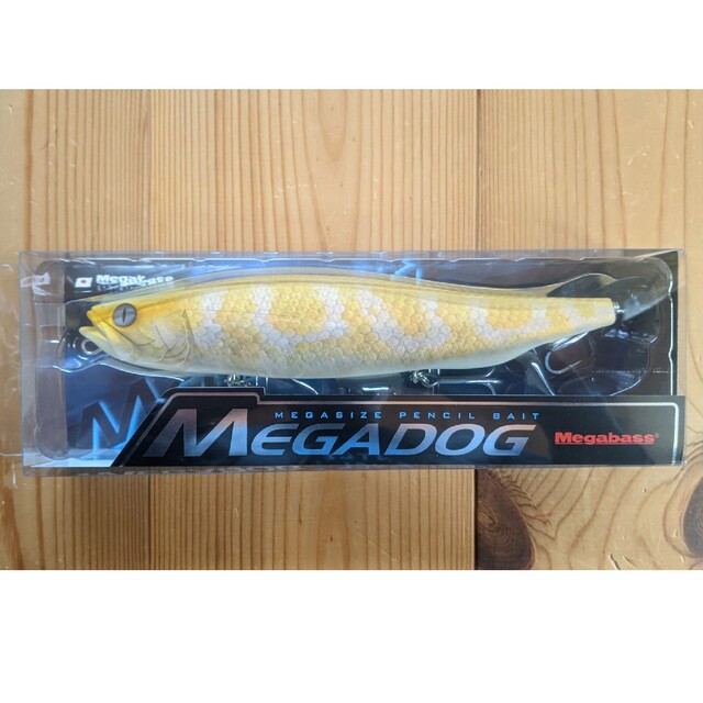 Megabass(メガバス)の新品未使用　メガドッグ220　白金大蛇　メガバス スポーツ/アウトドアのフィッシング(ルアー用品)の商品写真