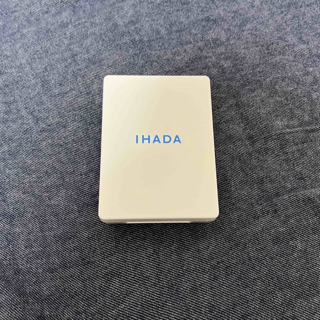 IHADA(イハダ)のIHADA 薬用フェイスプロテクトパウダー コスメ/美容のベースメイク/化粧品(フェイスパウダー)の商品写真