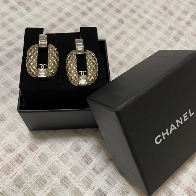 CHANEL ピアス