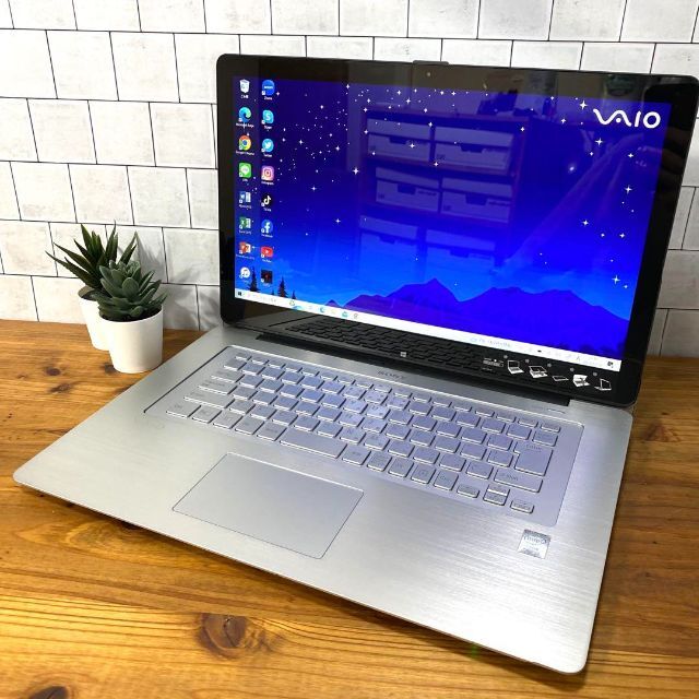 美品】VaioFit 高級アルミボディ☘i7☘新品SSD256☘️バッテリ新品