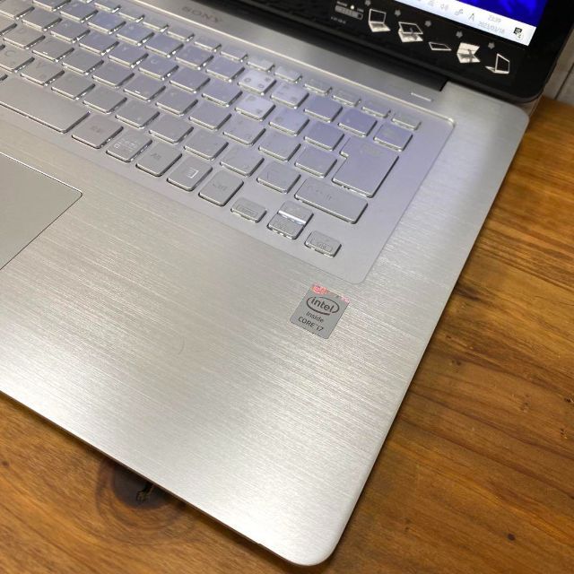 美品】VaioFit 高級アルミボディ☘i7☘新品SSD256☘️バッテリ新品
