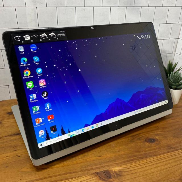 美品】VaioFit 高級アルミボディ☘i7☘新品SSD256☘️バッテリ新品