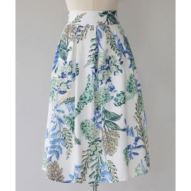 dholic(ディーホリック)のフローラルフレアミディスカート　dholic レディースのスカート(ひざ丈スカート)の商品写真
