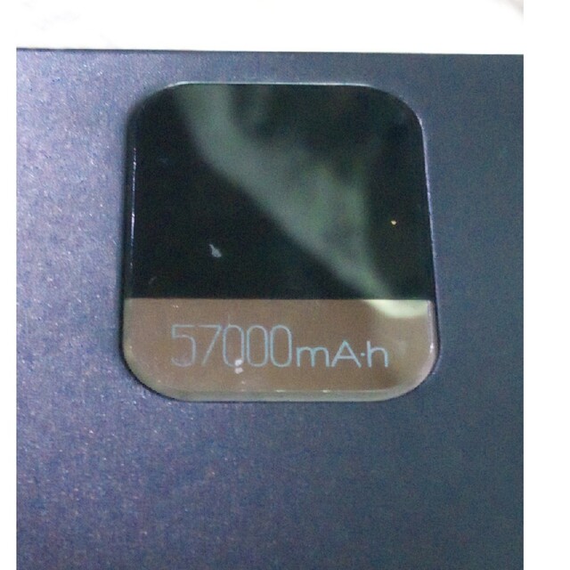 ELECOM(エレコム)のモバイルバッテリー 57000mah （おすすめ商品） スマホ/家電/カメラのスマートフォン/携帯電話(バッテリー/充電器)の商品写真