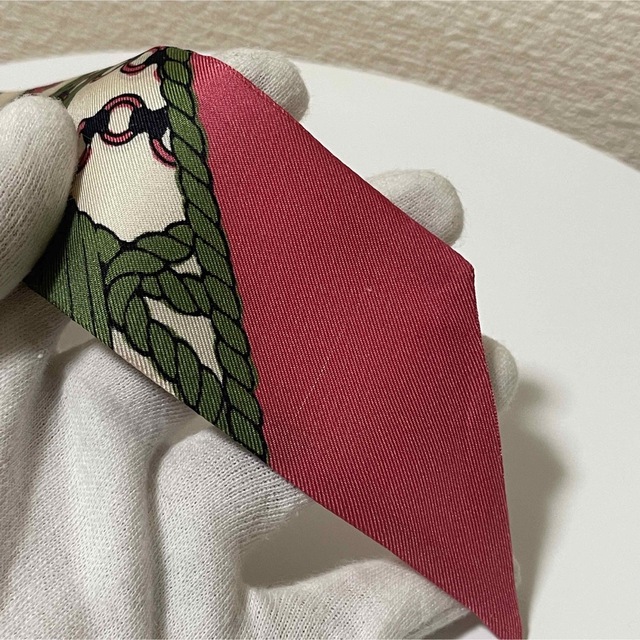 ショッピング安心 美品 GUCCI グッチ ネックボウ シルクスカーフ