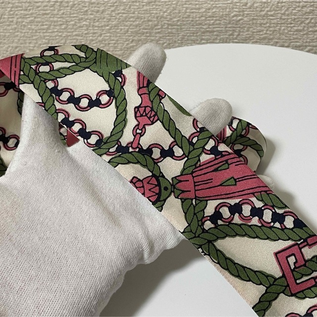 ショッピング安心 美品 GUCCI グッチ ネックボウ シルクスカーフ