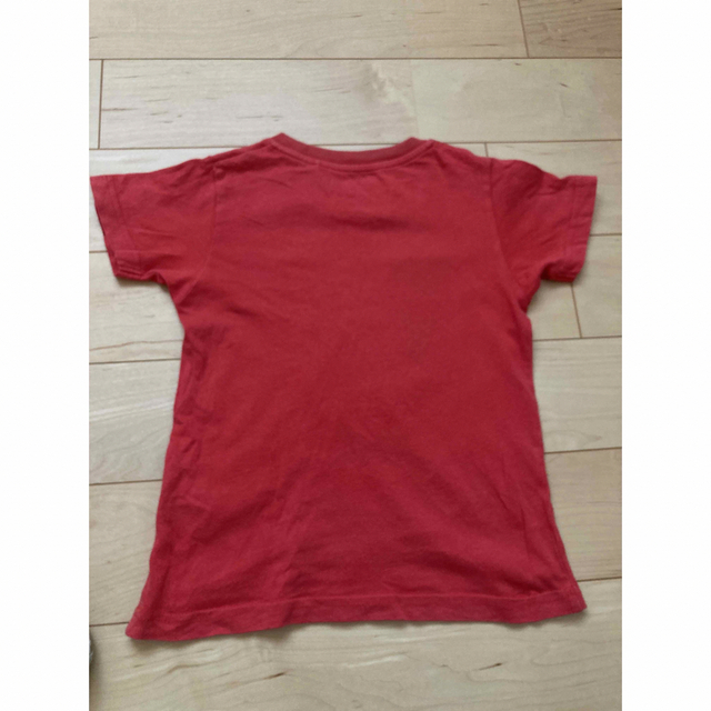 UNIQLO(ユニクロ)のUNIQLO UT 100 キッズ/ベビー/マタニティのキッズ服男の子用(90cm~)(Tシャツ/カットソー)の商品写真