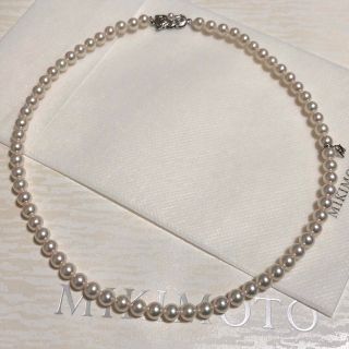 MIKIMOTO - ミキモト パールネックレス 現行リボンクラスプ Mチャーム MIKIMOTO - ミキモト パールネックレス 現行リボンクラスプ Mチャーム