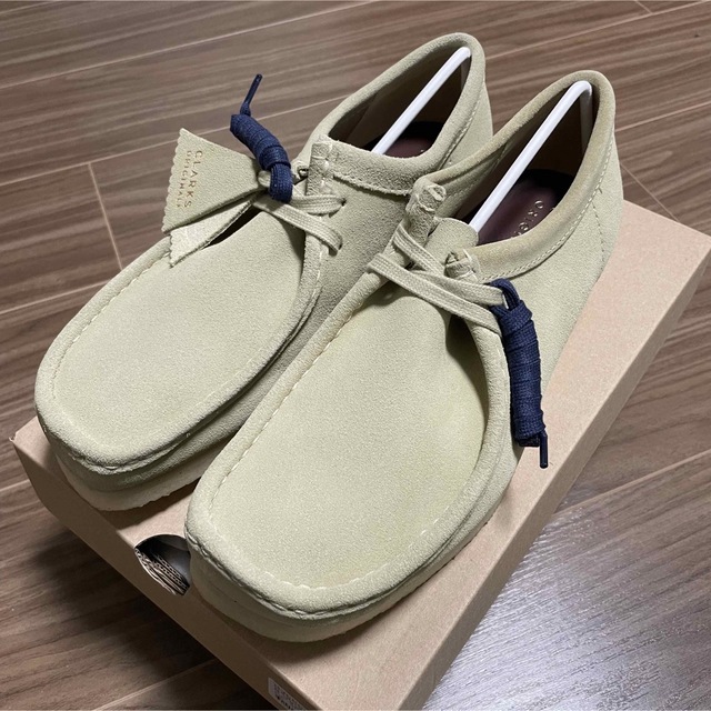 Clarks - 残りわずか 新品未使用 クラークス ワラビー 25.5cm メープル Clarks - 残りわずか 新品未使用 クラークス ワラビー 25.5cm メープル