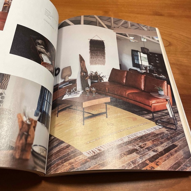 unico(ウニコ)のunico FURNITURE catalogue 2020 エンタメ/ホビーの本(住まい/暮らし/子育て)の商品写真