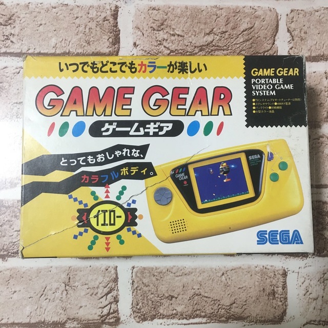 SEGA(セガ)のSEGA ゲームギア　イエロー エンタメ/ホビーのゲームソフト/ゲーム機本体(家庭用ゲーム機本体)の商品写真