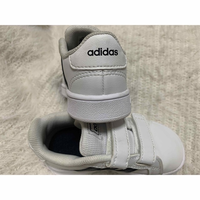 adidas(アディダス)のadidas♡ キッズ/ベビー/マタニティのベビー靴/シューズ(~14cm)(スニーカー)の商品写真