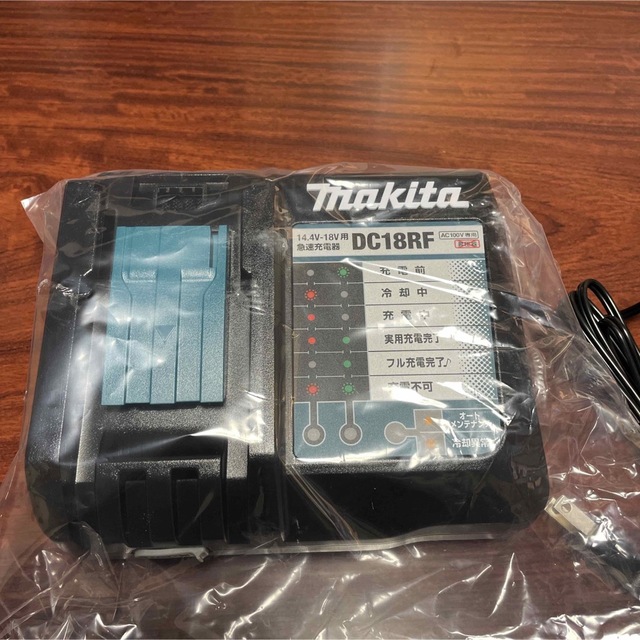 Makita(マキタ)のマキタ(Makita) 充電式インパクトドライバ 18V 3.0Ah ピンク スポーツ/アウトドアの自転車(工具/メンテナンス)の商品写真