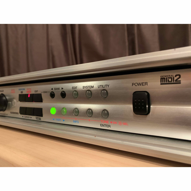 Roland XV-5050 + SRX-05 / 1Uラックケース付き 3