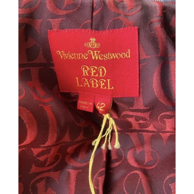 Vivienne Westwood(ヴィヴィアンウエストウッド)の新品未使用Vivienne Westwoodチェックジャケット レディースのジャケット/アウター(テーラードジャケット)の商品写真