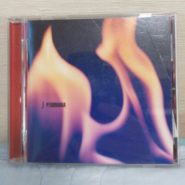 J PYROMANIA 特典CD BURN OUT 付き エンタメ/ホビーのCD(ポップス/ロック(邦楽))の商品写真
