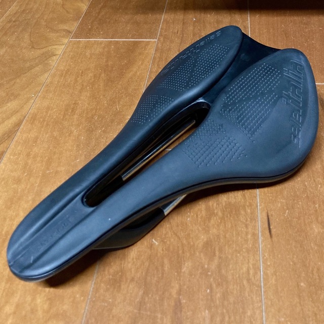 selle italia boost 145 サドル スポーツ/アウトドアの自転車(パーツ)の商品写真