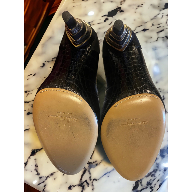 Salvatore Ferragamo(サルヴァトーレフェラガモ)の激レアゴージャスFerragamoサルバトーレフェラガモ　ハイヒール　8.5M レディースの靴/シューズ(ハイヒール/パンプス)の商品写真