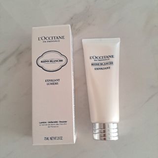 ロクシタン(L'OCCITANE)のL'OCCITANE　レーヌブランシュ ブライトスクラブ(ゴマージュ/ピーリング)