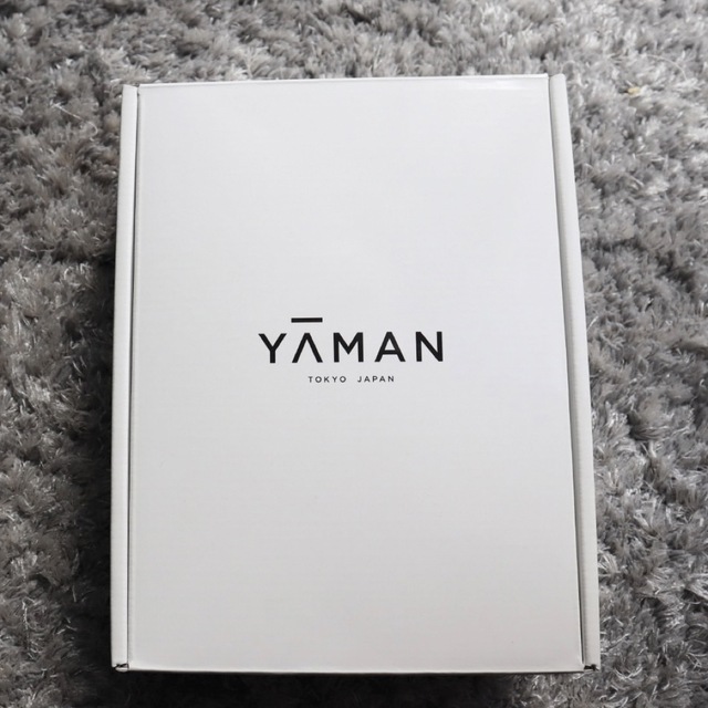 YA-MAN(ヤーマン)のヤーマン　脱毛器　新品未使用 スマホ/家電/カメラの美容/健康(ボディケア/エステ)の商品写真