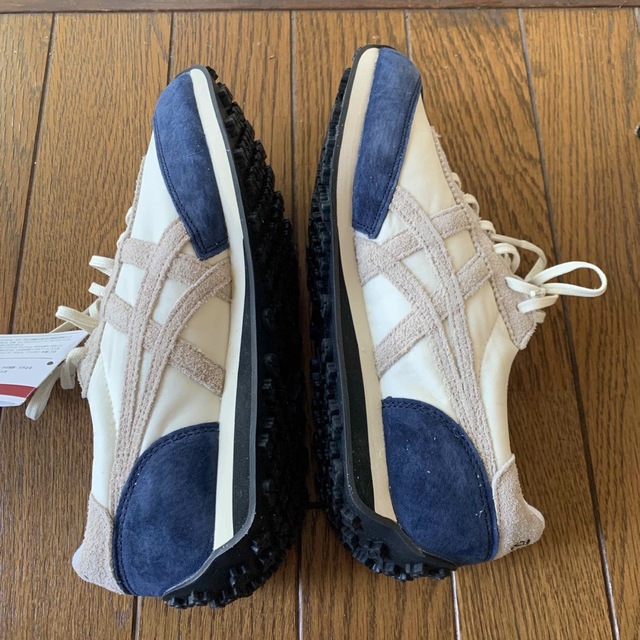 Onitsuka Tiger(オニツカタイガー)のオニツカタイガー　スニーカー　24センチ レディースの靴/シューズ(スニーカー)の商品写真