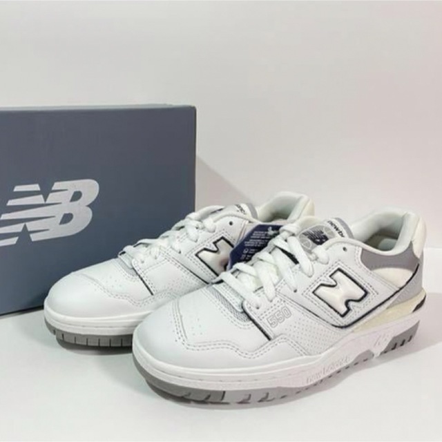 New Balance(ニューバランス)のニューバランス BB550PWA グレー スニーカー レディース レディースの靴/シューズ(スニーカー)の商品写真