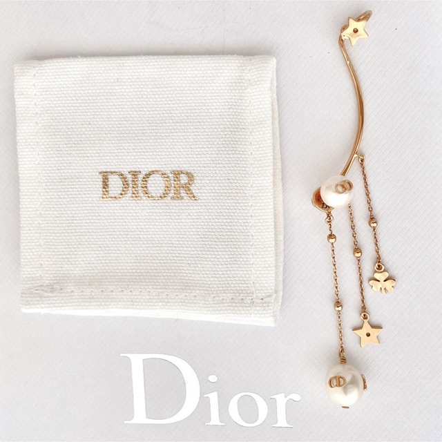 Dior(ディオール)のDIOR ディオール　星　パール　イヤーカフ　ピアス　イヤリング　片耳　極美品 レディースのアクセサリー(ピアス)の商品写真