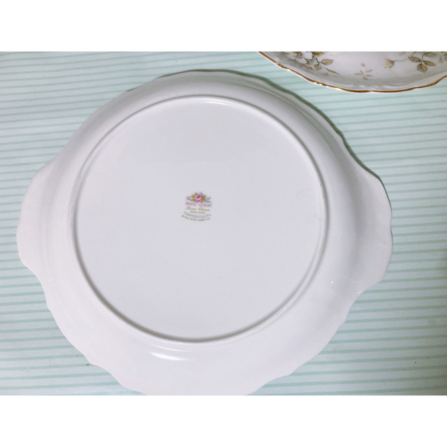 ROYAL ALBERT(ロイヤルアルバート)のロイヤルアルバート　BBプレート2枚セット インテリア/住まい/日用品のキッチン/食器(食器)の商品写真