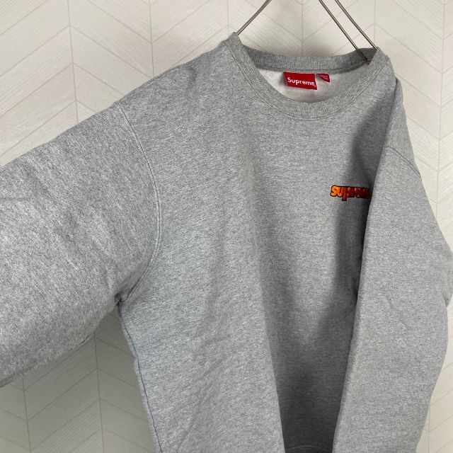 完売品 入手困難 supreme トレーナー スウェット 刺繍ロゴ ワン