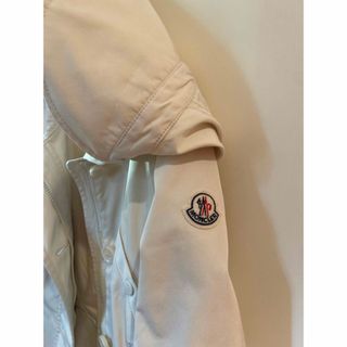 モンクレール完売コートmoncler therow maxmara chanel