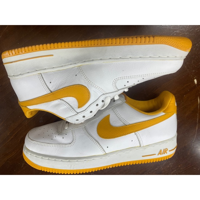 NIKE(ナイキ)の2002 NIKE AIR FORCE 1 CANYON GOLD US10.5 メンズの靴/シューズ(スニーカー)の商品写真