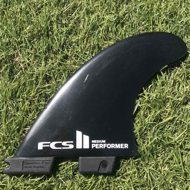 Fin(フィン)の新品❗️ FCS2  PERFORMER Medium センターフィンのみ スポーツ/アウトドアのスポーツ/アウトドア その他(サーフィン)の商品写真