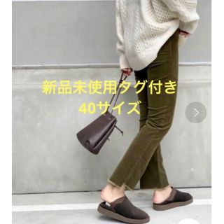 スピックアンドスパン(Spick & Span)のSpick & Span コーデュロイミッドライズスリムストレート 新品未使用(カジュアルパンツ)