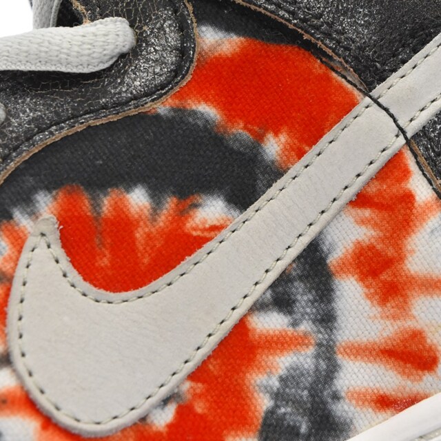 NIKE(ナイキ)のNIKE SB ナイキエスビー 04年製×HUF DUNK HIGH PRO SB TIE-DYE ハフ エスビーダンク ハイカットスニーカー ブラック/オレンジ 305050‐102 US11 メンズの靴/シューズ(スニーカー)の商品写真