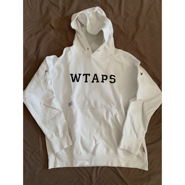 wtaps Mサイズ　パーカー　白